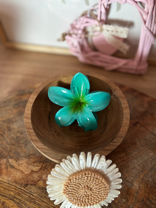 Pince fleur bleu