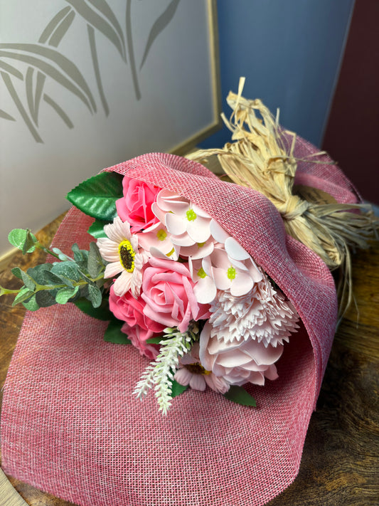 Bouquet en fleurs de savon rose